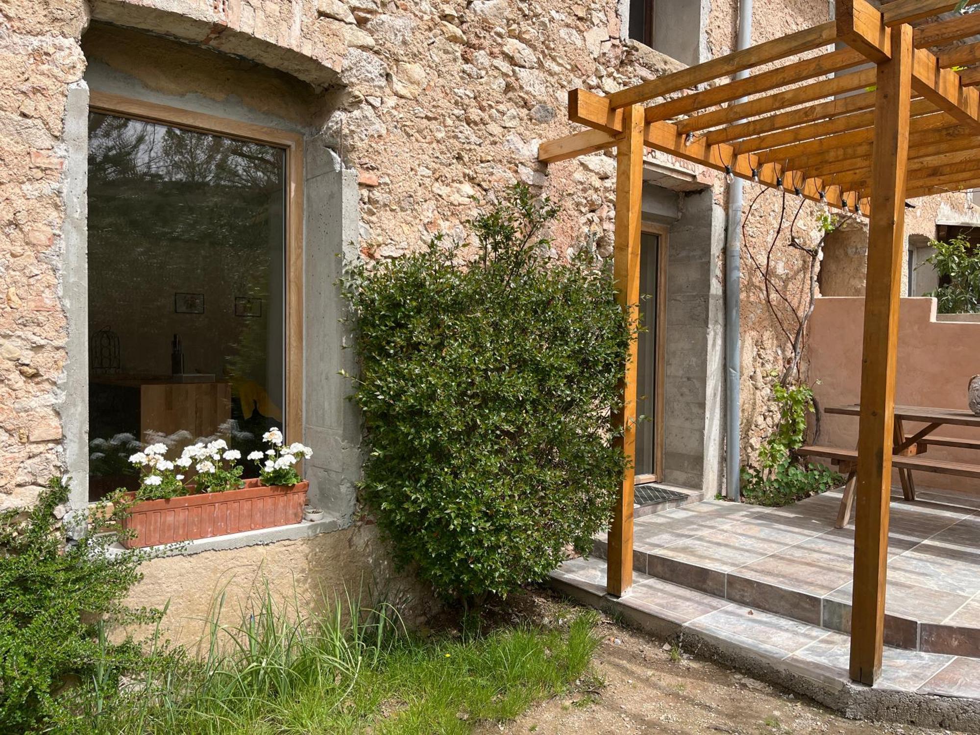 La Bastide Aux Iris - Les Capucines Lägenhet Villecroze Exteriör bild