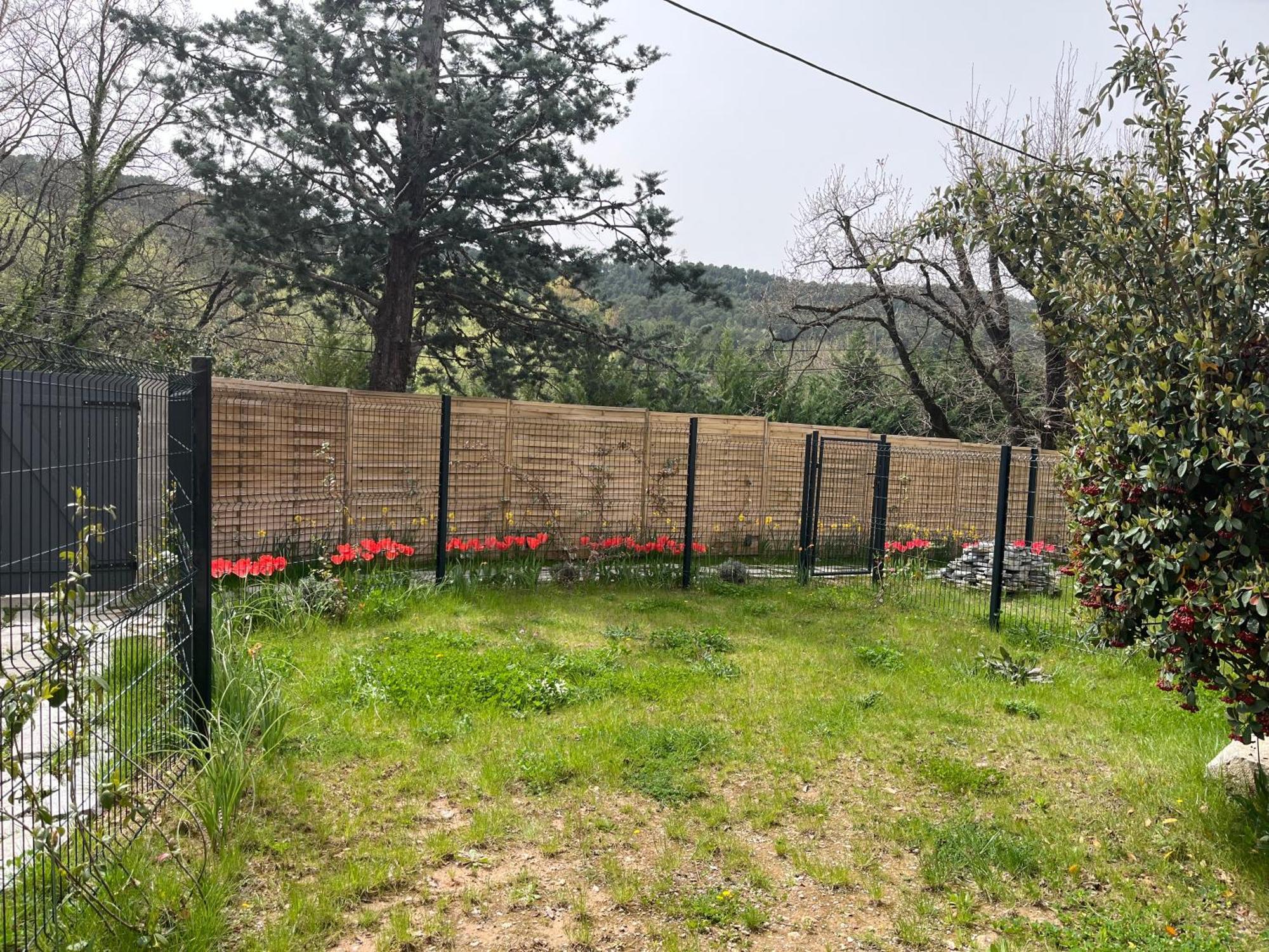 La Bastide Aux Iris - Les Capucines Lägenhet Villecroze Exteriör bild